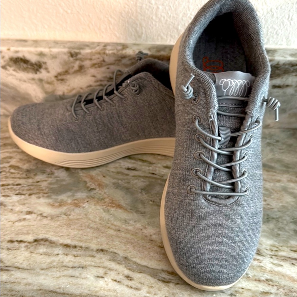 Women’s WOOLLOOMOOLOO Cheviot Size 39. New with box. Wool shoes